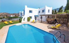 Hotels in Pomos